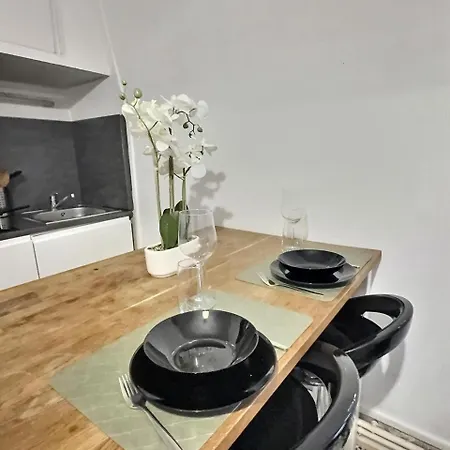 Superbe Cosy Pour Escapade Au Coeur De Senlis-ideal Pour Couples Voyageurs & Professionnels 桑利斯